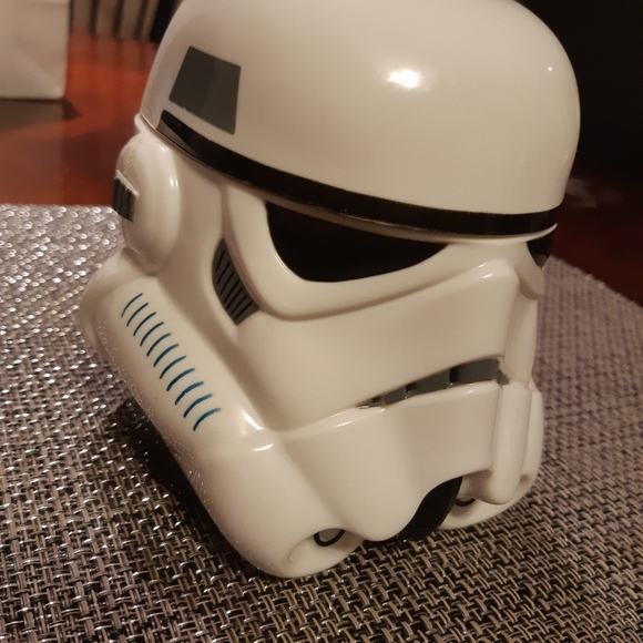 Zak Designs Star Wars Kids Lunch Container, Stormtrooper, 4" Long 3¾" Wide/ Lid, - Picture 12 of 14